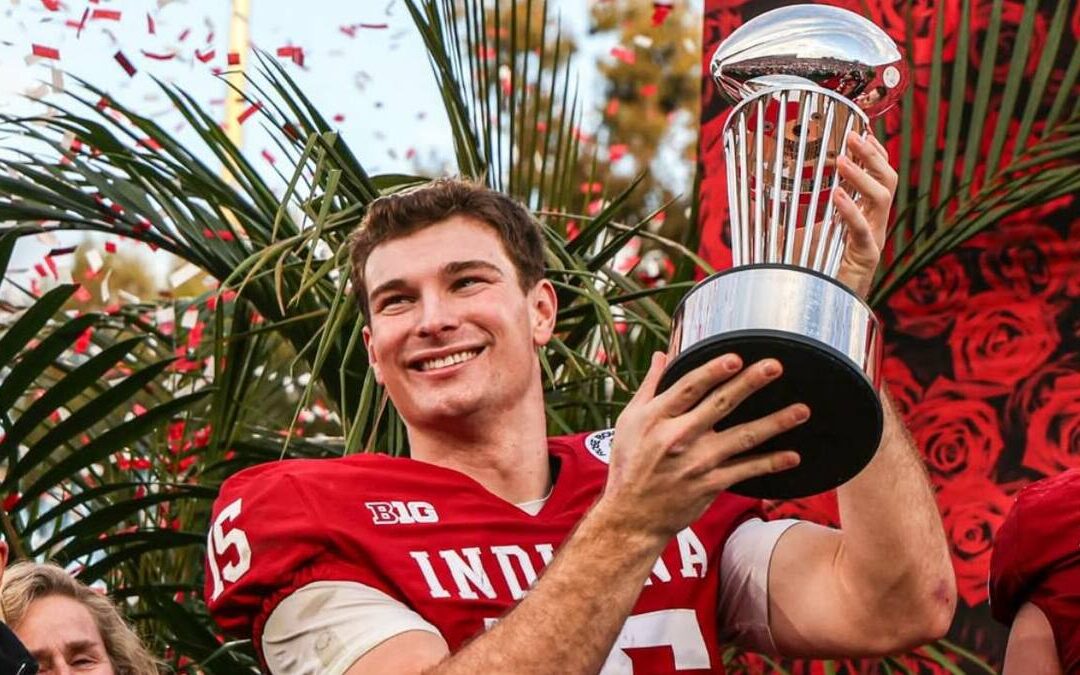 Fernando Mendoza: El Prometedor QB que Podría Unirse a Las Vegas Raiders en el Draft NFL 2023